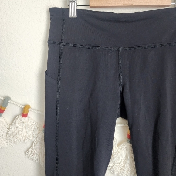 Lululemon Black Run Pace Crop Mesh Leggings W/Pockets Mid Rise Yoga Training 6 - Picture 5 of 12